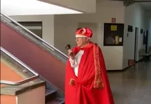 Juez protestó en el palacio de Justicia de Colombia