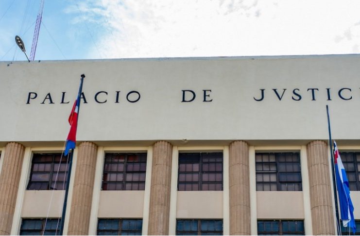 Ministerio Público solicita 20 años de prisión para ex empleado penitenciario enjuiciado por estafa